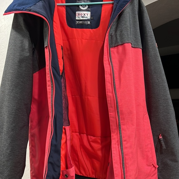 Women’s Roxy Coat - Picture 7 of 7